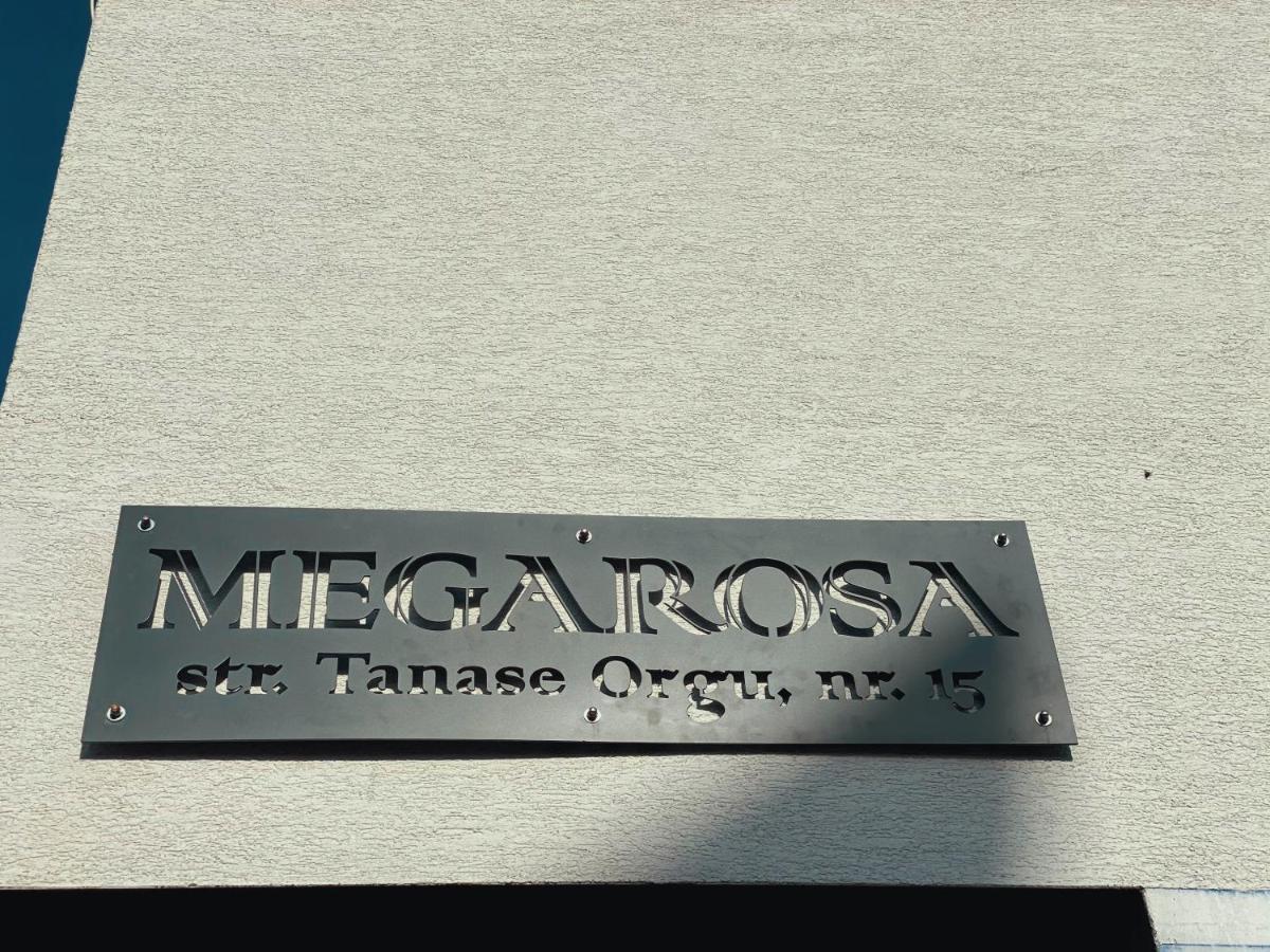 Mega Rossa Residence Bucarest Exterior foto